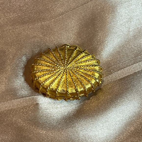 Vintage Houbigant perfume locket - Picture 5 of 8